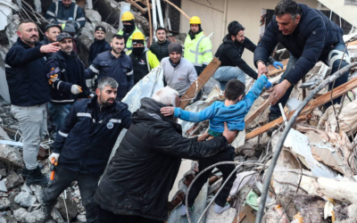 Ofiary trzęsienia ziemi w turcji
